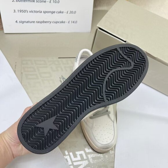 Golden Goose Women’s sneaker - Picture 7 of 9